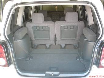 2001 Mitsubishi Dion Pictures