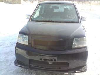 2002 Mitsubishi Dion