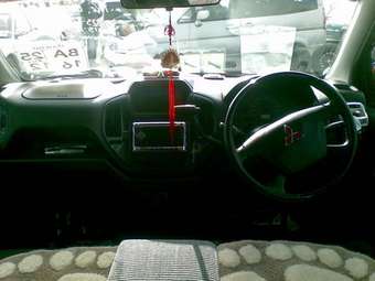 2002 Mitsubishi Dion Pictures