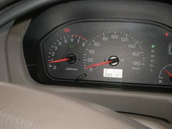 2002 Mitsubishi Dion Images