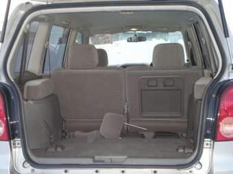 2002 Mitsubishi Dion Pics
