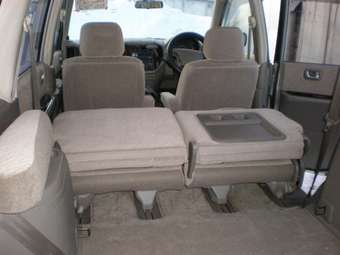 2002 Mitsubishi Dion Pictures