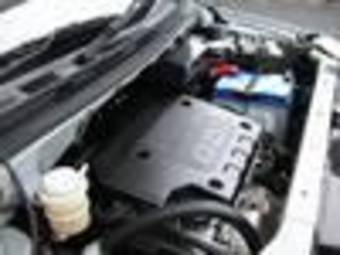 2002 Mitsubishi Dion Photos