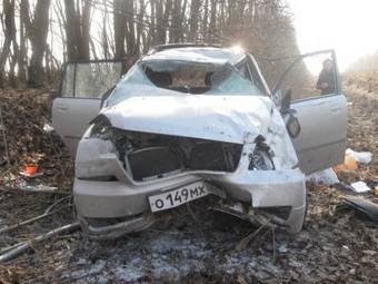 2002 Mitsubishi Dion Pictures