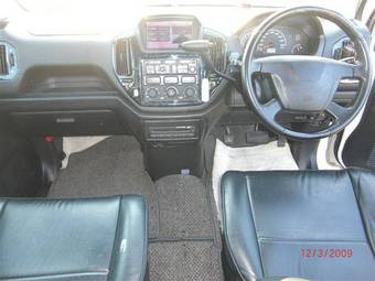 2004 Mitsubishi Dion Pictures