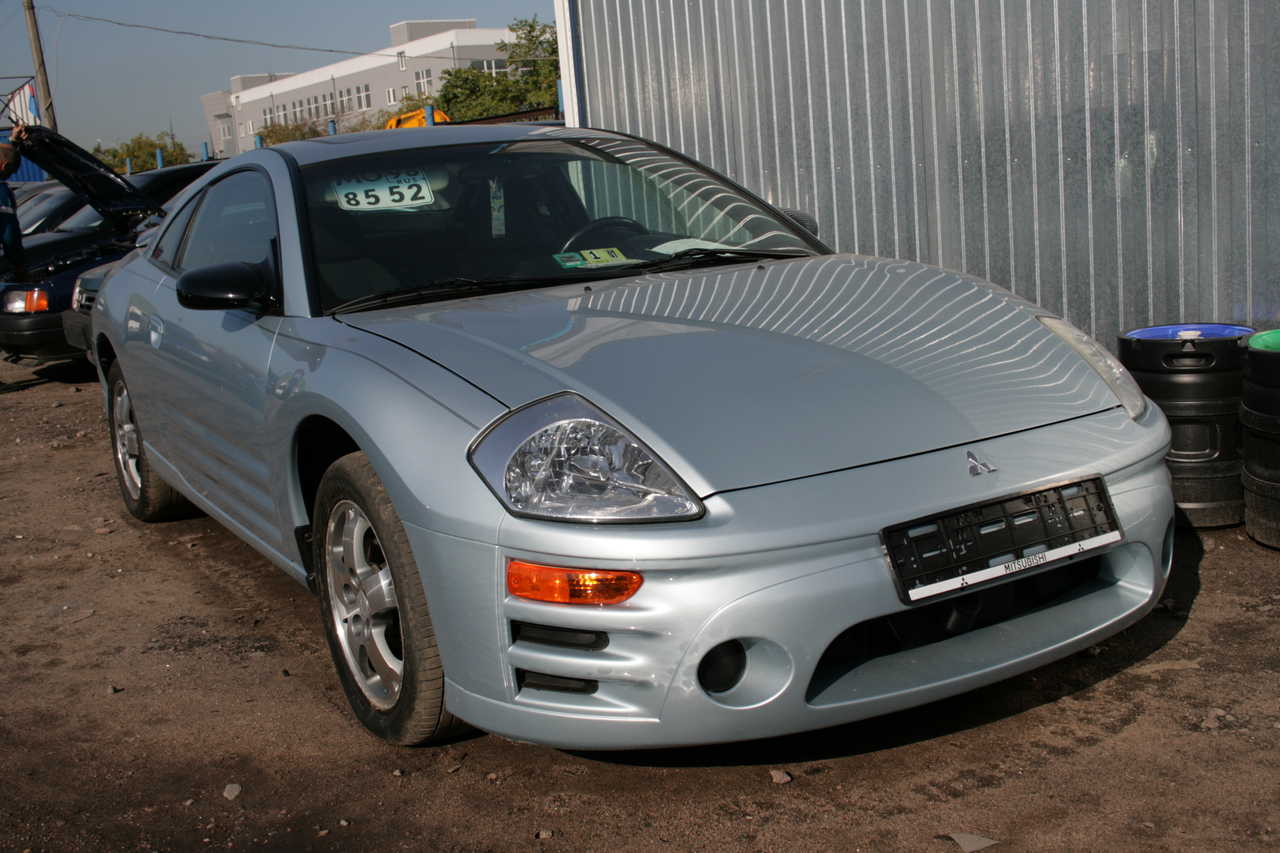 Мицубиси 2003г. Mitsubishi Eclipse 2004. Mitsubishi Eclipse 2003. Митсубиши Эклипс 2001 год. Митсубиши Эклипс 1999 год.