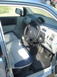 2004 Mitsubishi eK Active Pictures