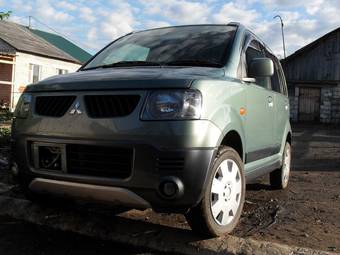 2005 Mitsubishi eK Active Photos