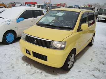 2002 Mitsubishi eK Wagon Pictures