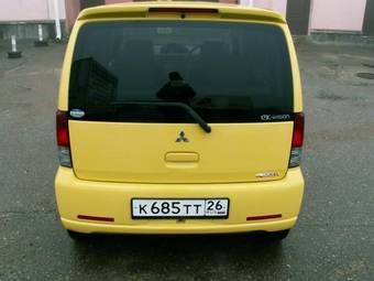 2002 Mitsubishi eK Wagon Pictures