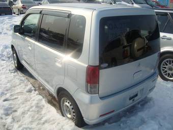 2002 Mitsubishi eK Wagon Pics