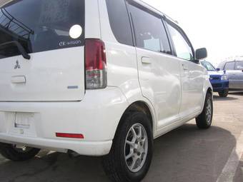 2002 Mitsubishi eK Wagon Photos