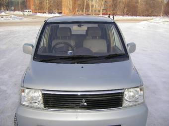 2002 Mitsubishi eK Wagon Pictures