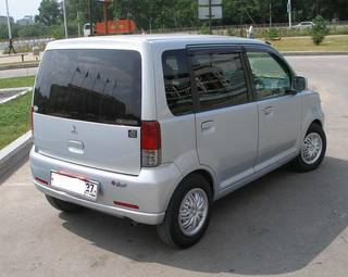 2002 Mitsubishi eK Wagon Photos