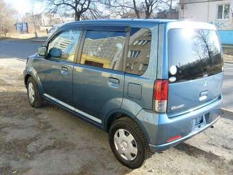 2003 Mitsubishi eK Wagon Pictures