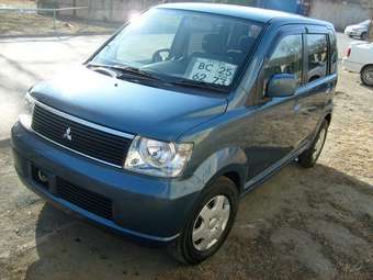 2003 Mitsubishi eK Wagon Pics