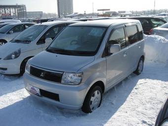 2003 Mitsubishi eK Wagon Pictures