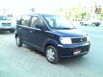 2003 Mitsubishi eK Wagon Pictures