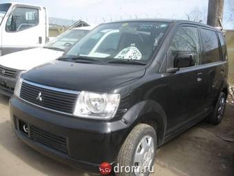 2003 Mitsubishi eK Wagon Pictures