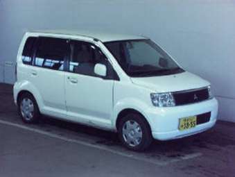 2004 Mitsubishi eK Wagon Pictures