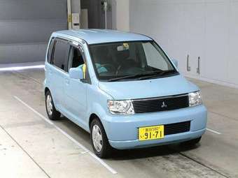 2004 Mitsubishi eK Wagon Pictures