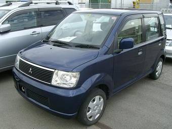 2004 Mitsubishi eK Wagon Photos