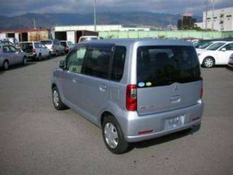 2005 Mitsubishi eK Wagon Pictures