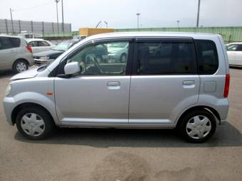 2005 Mitsubishi eK Wagon Pictures