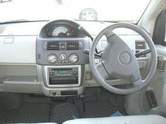 2006 Mitsubishi eK Wagon Pictures