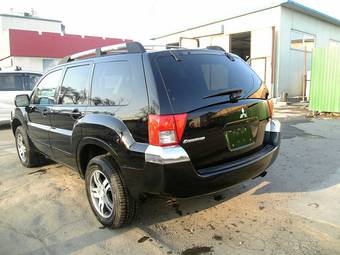 2003 Mitsubishi Endeavor Pictures