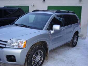 2004 Mitsubishi Endeavor Pictures