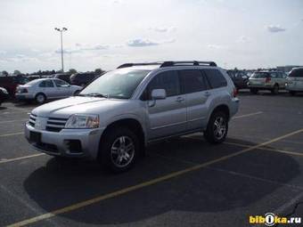 2004 Mitsubishi Endeavor Photos