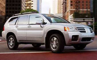 2005 Mitsubishi Endeavor Pictures