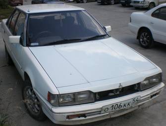 1989 Mitsubishi Eterna Photos