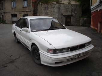 1991 Mitsubishi Eterna Sava