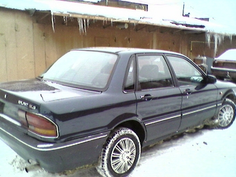 1989 Galant