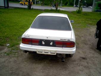 1990 Mitsubishi Galant Pictures