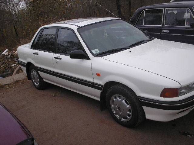 1991 Mitsubishi Galant