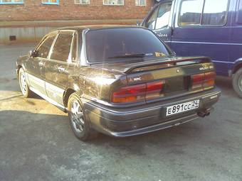 1991 Mitsubishi Galant Photos