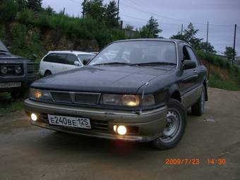 1991 Mitsubishi Galant Photos