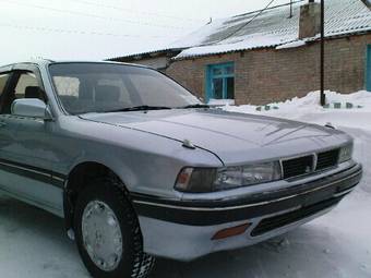 1991 Mitsubishi Galant Photos