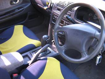 1992 Mitsubishi Galant Pictures