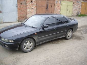 1992 Mitsubishi Galant Pictures