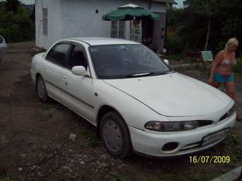 1992 Mitsubishi Galant Pictures