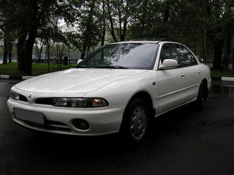 1993 Mitsubishi Galant Pictures
