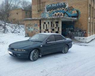 1993 Mitsubishi Galant Pictures