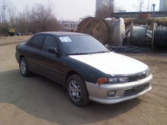 1993 Mitsubishi Galant Photos