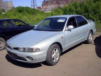 1993 Mitsubishi Galant Photos
