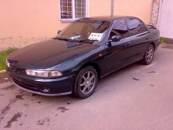 1993 Mitsubishi Galant Pictures