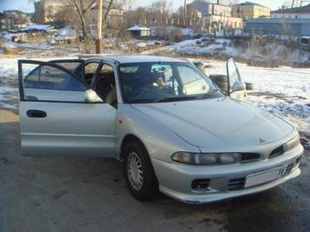 1994 Mitsubishi Galant Photos